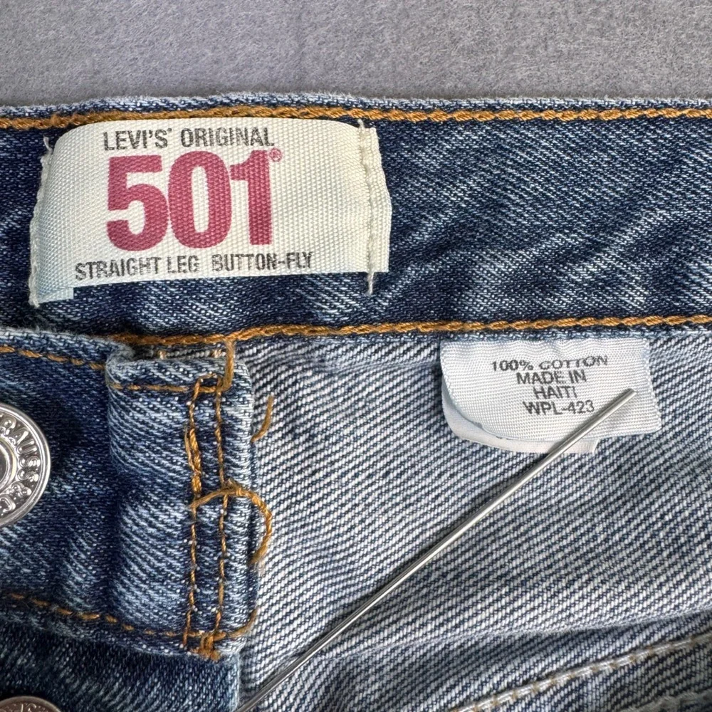 Levi's 501 Original Straight Leg Jeans Mens 32x32 Blue Button Fly Denim